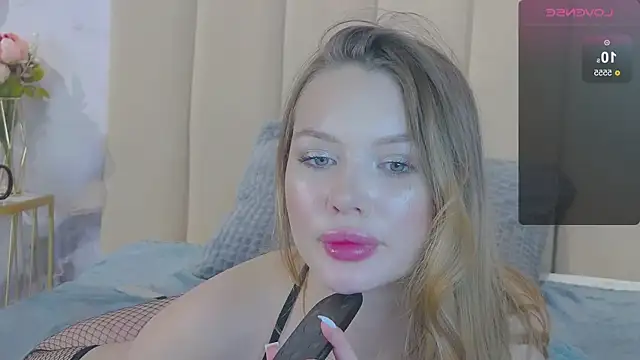 Snapshot of ViolaFlirt chatting on 01/25/25, 07:17 ViolaFlirt online show from 01/25/25, 07:17