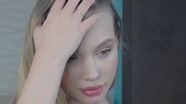 Snapshot of ViolaFlirt chatting on 02/15/25, 07:27 ViolaFlirt online show from 02/15/25, 07:27