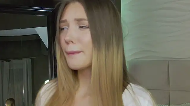 Snapshot of ViolaFlirt chatting on 03/21/25, 04:28 ViolaFlirt online show from 03/21/25, 04:28