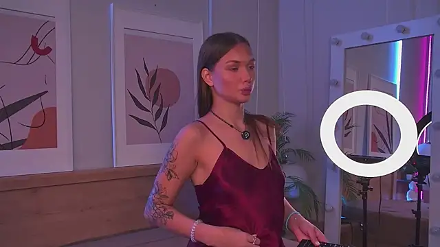 Snapshot of ViolaFlirt chatting on 11/16/25, 04:18 ViolaFlirt online show from 11/16/25, 04:18