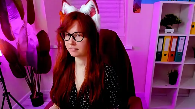 CarolGiggly online show from 11/13/25, 09:36