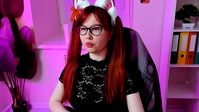 CarolGiggly online show from 12/01/25, 02:00