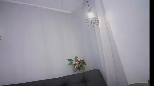 Snapshot of Aurora_ath chatting on 01/11/25, 08:11 Aurora ath online show from 01/11/25, 08:11