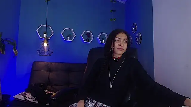 Snapshot of Aurora_ath chatting on 12/18/25, 03:12 Aurora ath online show from 12/18/25, 03:12