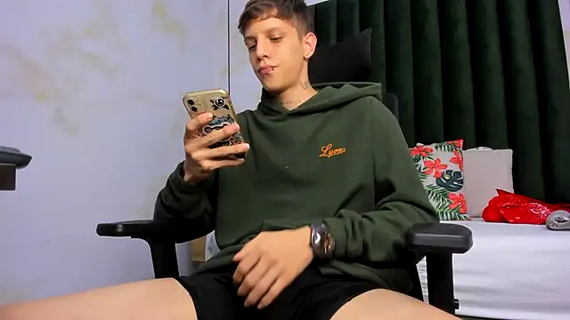 Adam hard  online show from 03/05/25, 11:49