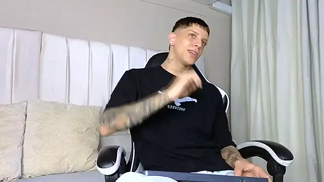 Adam hard  online show from 09/23/25, 08:12