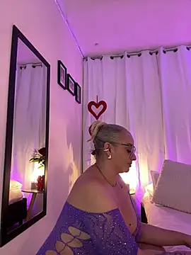 Aligoldbottom online show from 02/15/25, 09:59