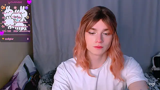 Snapshot of Alice_Hells chatting on 12/23/24, 04:12 Alice Hells online show from 12/23/24, 04:12