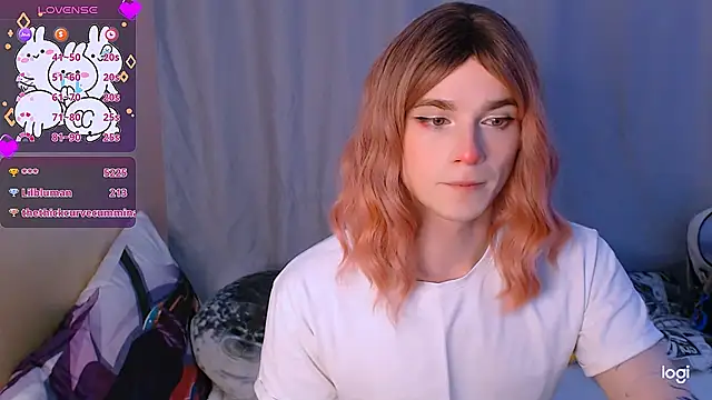 Snapshot of Alice_Hells chatting on 12/25/24, 08:07 Alice Hells online show from 12/25/24, 08:07