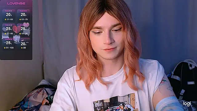 Snapshot of Alice_Hells chatting on 01/18/25, 09:13 Alice Hells online show from 01/18/25, 09:13