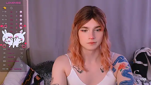 Snapshot of Alice_Hells chatting on 02/06/25, 07:24 Alice Hells online show from 02/06/25, 07:24