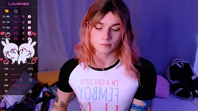 Snapshot of Alice_Hells chatting on 10/27/25, 06:39 Alice Hells online show from 10/27/25, 06:39