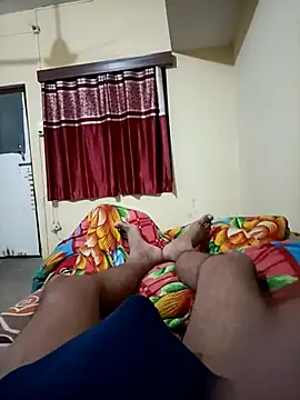 RRahullove69 online show from 02/21/25, 05:20