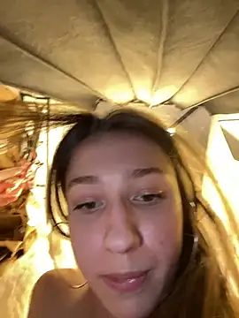 Lia  Love online show from 01/10/25, 03:27