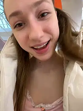 Lia  Love online show from 01/28/25, 09:08