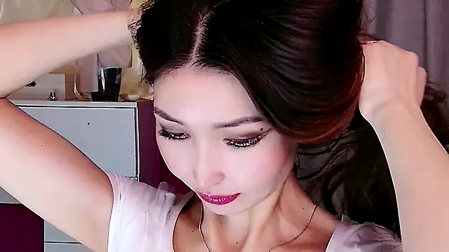 Snapshot of honey_yani chatting on 12/16/24, 02:15 honey yani online show from 12/16/24, 02:15