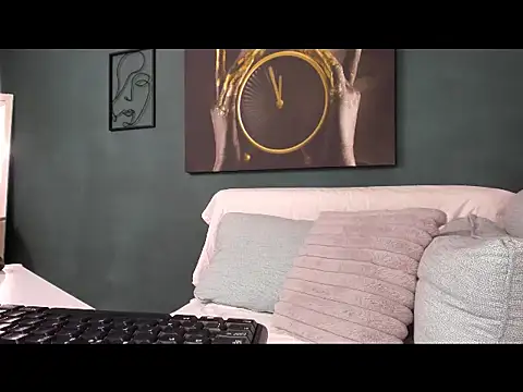 kriztaljessika online show from 11/25/25, 07:19