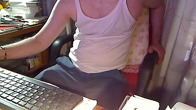 Snapshot of BoySexy696969 chatting on 06/18/26, 03:05 BoySexy696969 online show from 06/18/26, 03:05