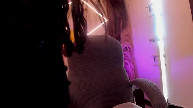 lunaalynch online show from 03/31/26, 09:37