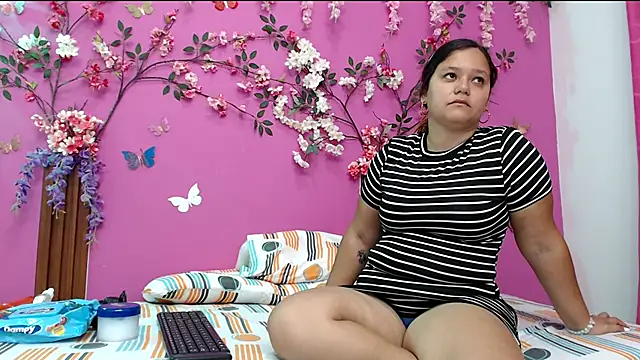 analdeepalejandra18 online show from 03/19/25, 07:27