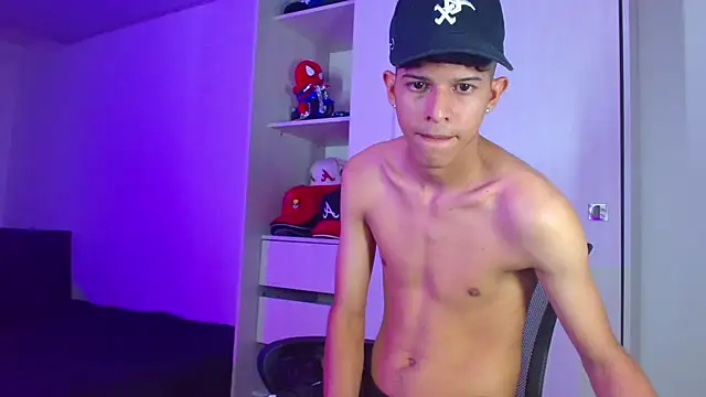 Snapshot of LiamGadiell chatting on 02/20/25, 01:46 LiamGadiell online show from 02/20/25, 01:46