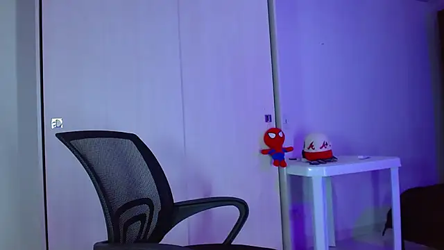 Snapshot of LiamGadiell chatting on 03/02/25, 04:07 LiamGadiell online show from 03/02/25, 04:07