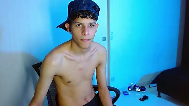 Snapshot of LiamGadiell chatting on 03/09/25, 12:53 LiamGadiell online show from 03/09/25, 12:53