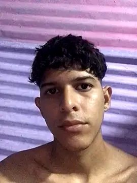 Snapshot of LiamGadiell chatting on 10/01/25, 12:49 LiamGadiell online show from 10/01/25, 12:49