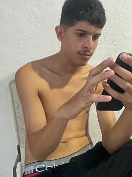 Snapshot of LiamGadiell chatting on 04/05/26, 10:40 LiamGadiell online show from 04/05/26, 10:40