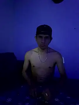 oiram27 online show from 06/06/26, 01:27