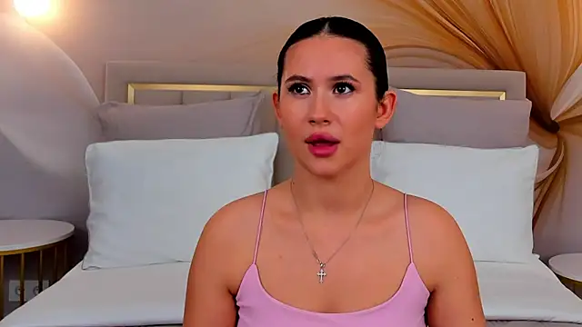 milaleoneli online show from 09/14/25, 03:11