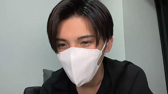 Lio kun online show from 12/17/24, 01:05