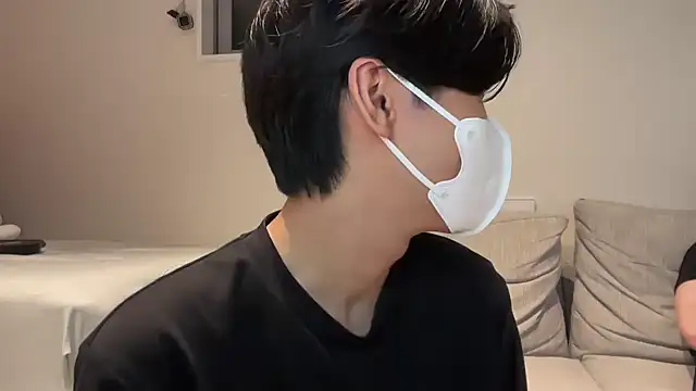 Lio kun online show from 10/23/25, 02:05