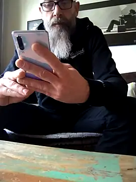 Snapshot of Kingsscepter chatting on 02/12/25, 12:55 Kingsscepter online show from 02/12/25, 12:55