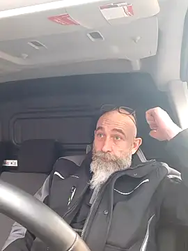 Snapshot of Kingsscepter chatting on 02/19/25, 02:55 Kingsscepter online show from 02/19/25, 02:55