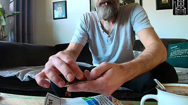 Snapshot of Kingsscepter chatting on 02/23/25, 11:22 Kingsscepter online show from 02/23/25, 11:22