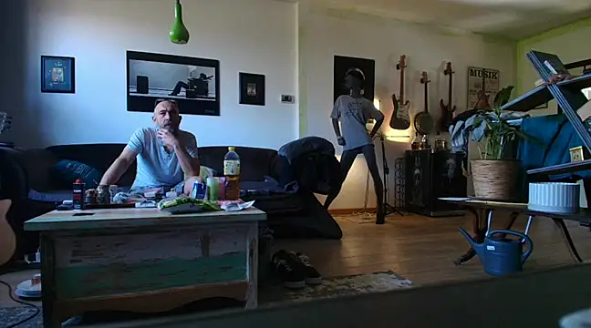 Snapshot of Kingsscepter chatting on 03/02/25, 10:56 Kingsscepter online show from 03/02/25, 10:56