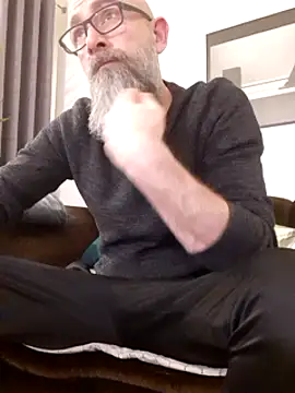 Snapshot of Kingsscepter chatting on 03/11/25, 05:46 Kingsscepter online show from 03/11/25, 05:46