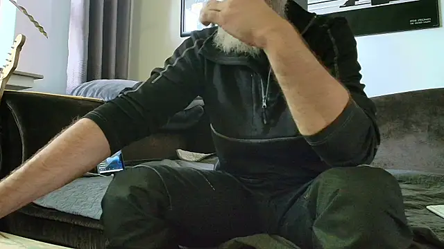 Snapshot of Kingsscepter chatting on 09/15/25, 09:20 Kingsscepter online show from 09/15/25, 09:20