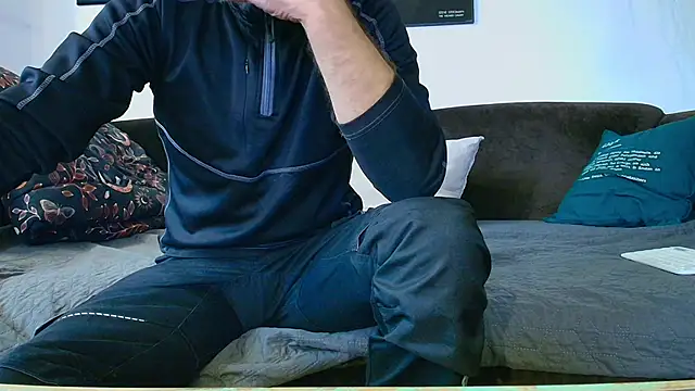 Snapshot of Kingsscepter chatting on 12/05/25, 03:09 Kingsscepter online show from 12/05/25, 03:09