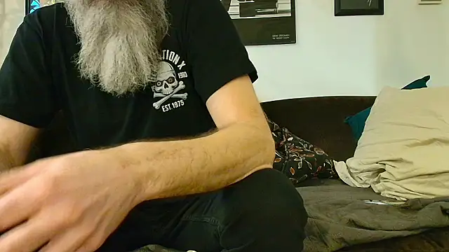 Snapshot of Kingsscepter chatting on 02/23/26, 05:10 Kingsscepter online show from 02/23/26, 05:10