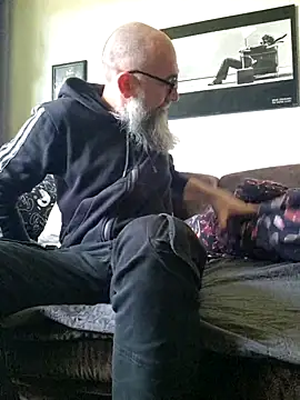 Snapshot of Kingsscepter chatting on 03/27/26, 01:22 Kingsscepter online show from 03/27/26, 01:22