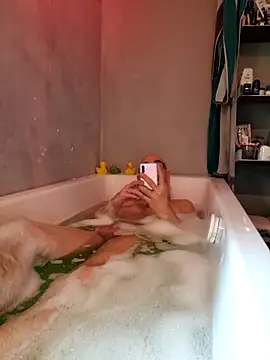 Snapshot of Kingsscepter chatting on 04/12/26, 11:48 Kingsscepter online show from 04/12/26, 11:48