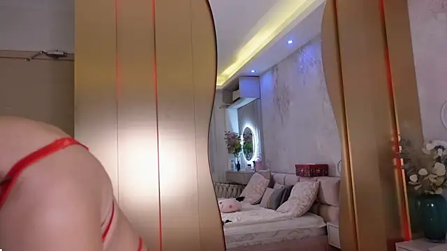 JullyBlair online show from 02/06/25, 08:39