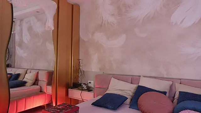 JullyBlair online show from 11/22/25, 05:06