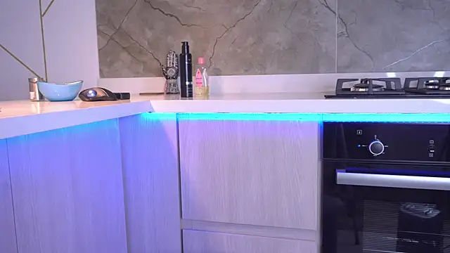 b3llaspringg online show from 02/22/25, 01:44