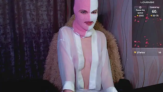 Snapshot of Domiiiniiicana chatting on 01/26/25, 04:51 Domiiiniiicana online show from 01/26/25, 04:51