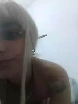 Luci foxx online show from 10/03/25, 12:07