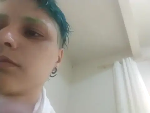 Luci foxx online show from 10/17/25, 02:30