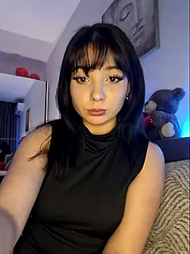 AveryWillow online show from 02/20/25, 06:02